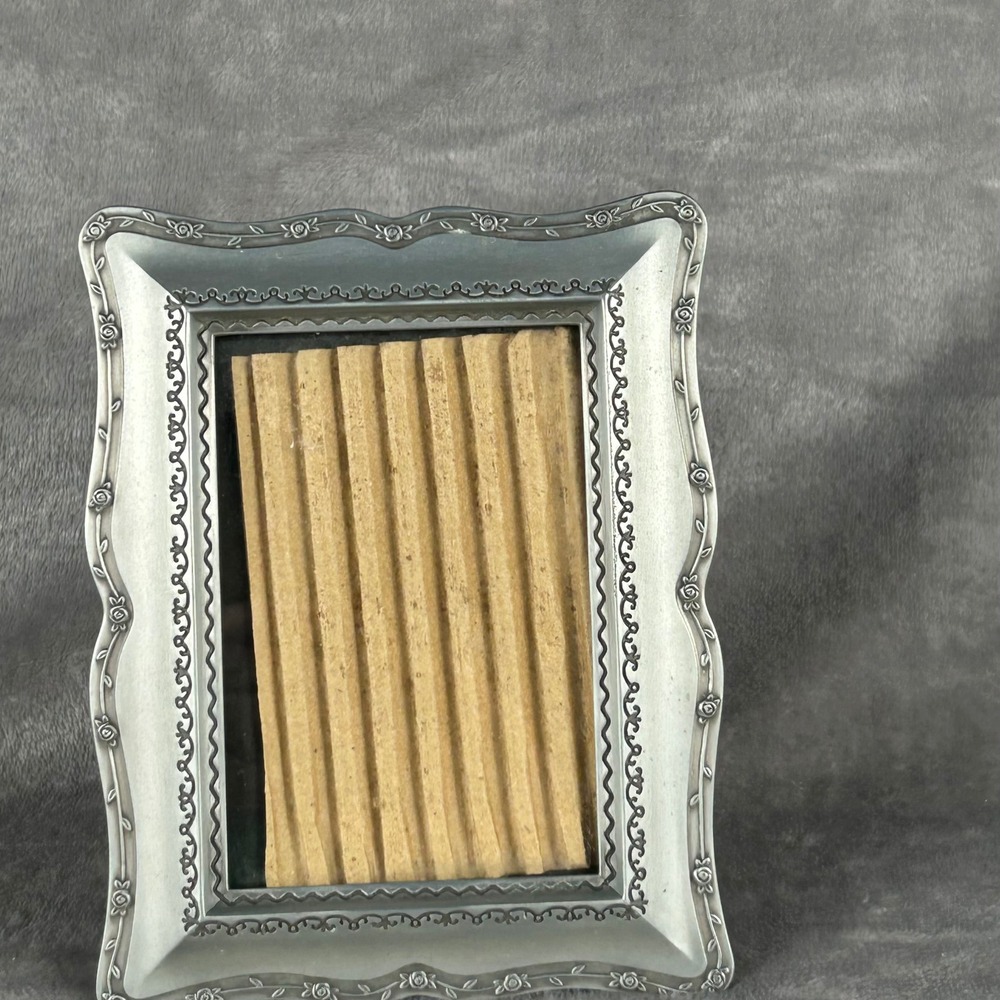Vintage Malden Pewter Metal Picture Frame 3.5x5 Rose Embossed Scalloped Edge